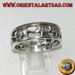 Band Ring in 925 Silber, Elefanten in einer Reihe mit Rüssel oben