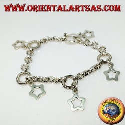 Bracelet en argent avec cinq étoiles suspendues