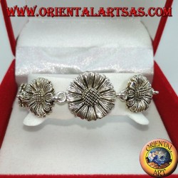 Bracelet en argent en forme de marguerites