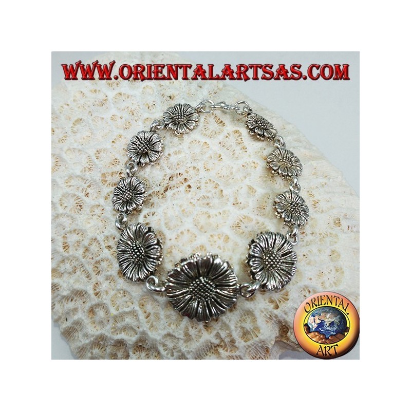 Bracelet en argent en forme de marguerites