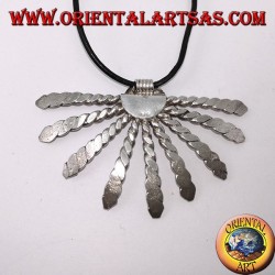 Colgante artesanal de plata con abanico Karen