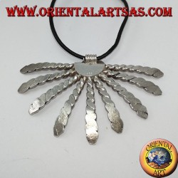 Colgante artesanal de plata con abanico Karen