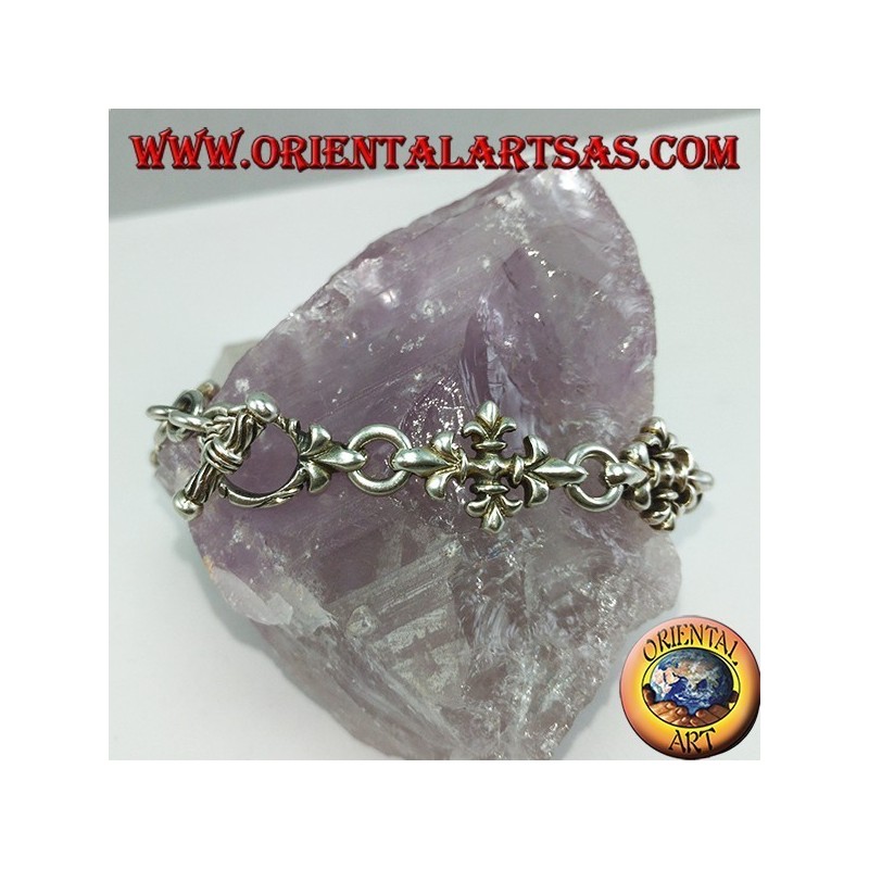 Bracelet avec des croix de lis argenté