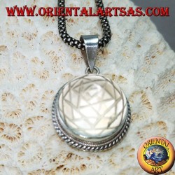 Silver pendant with Sri Yantra engraved in rock crystal (medium)