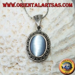 Pendentif en argent avec cimòfane (oeil de chat gris) entouré de marcassite