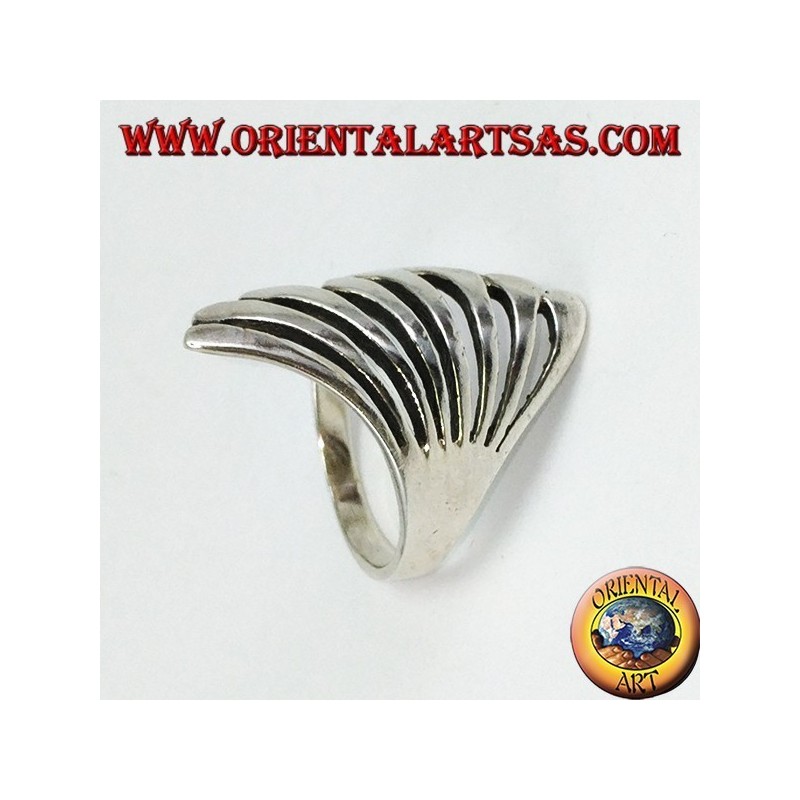 Bague en argent en forme d'éventail