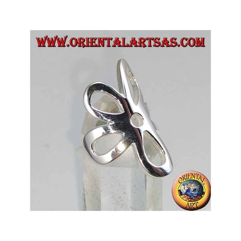 Bague en argent lisse avec une fleur