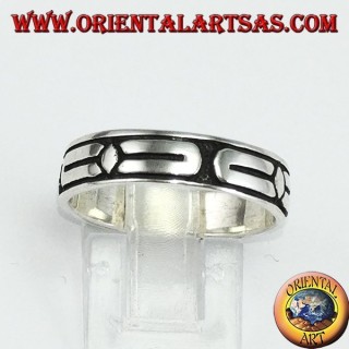 Anello  fedina in argento a bassorilievo