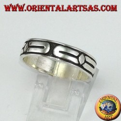 Reliefring in Silber mit Basrelief