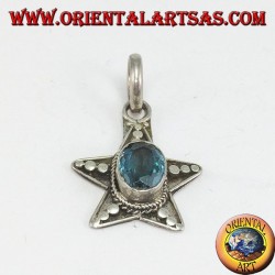 Silberstern Anhänger mit ovalem blauen Topas