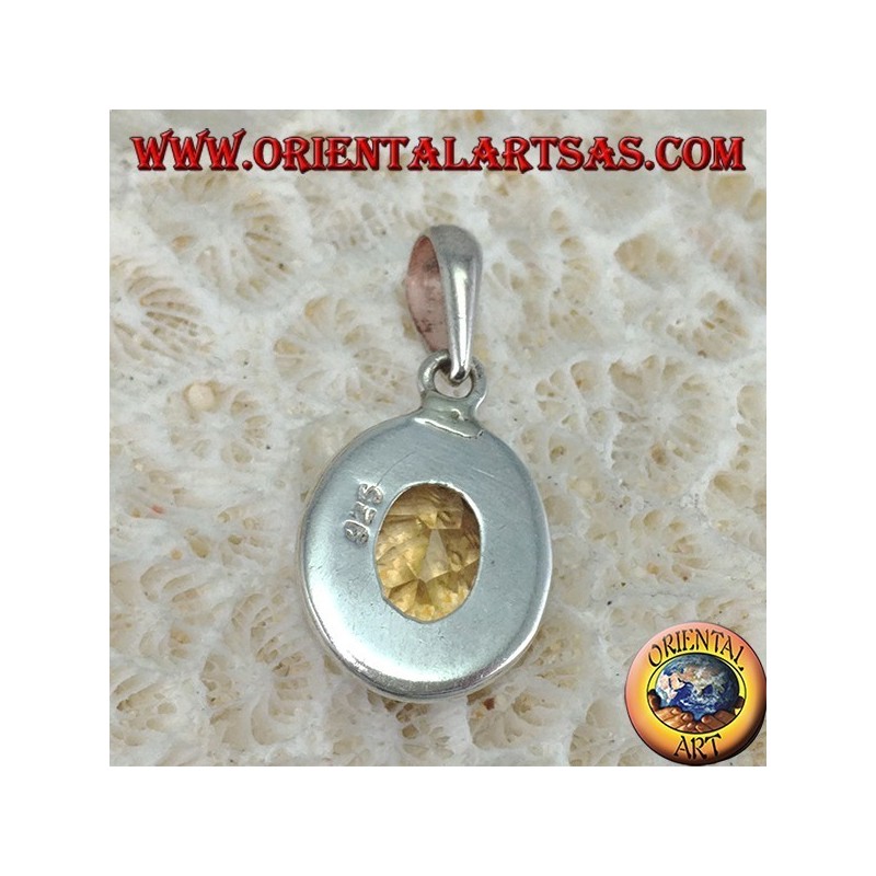Colgante de plata con topacio natural facetado ovalado