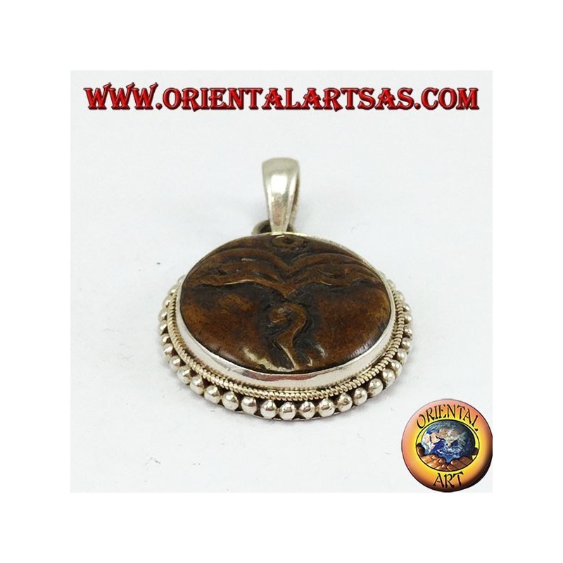Ciondolo in argento amuleto occhio di Buddha intagliato in osso di yack
