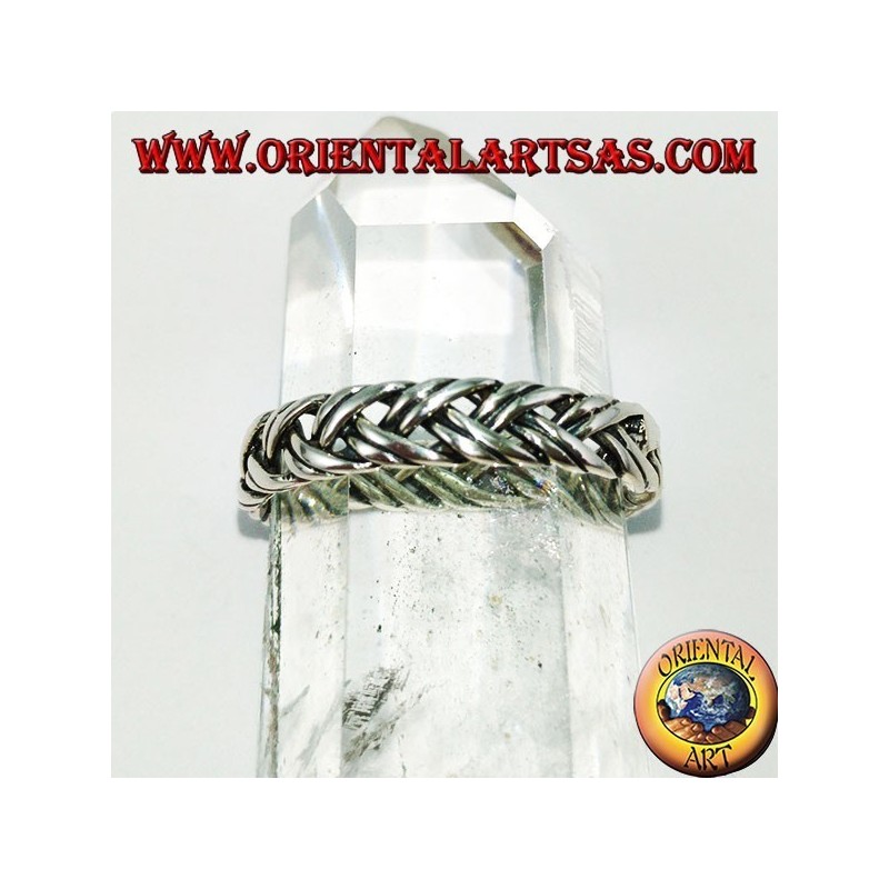Silver ring with a pair of intertwined threads