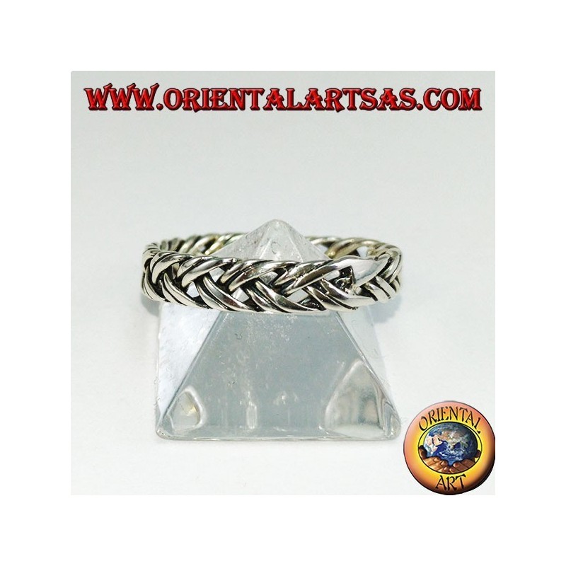 Silver ring with a pair of intertwined threads