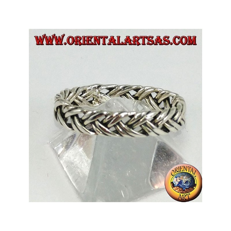 Bague en argent avec une paire de fils entrelacés