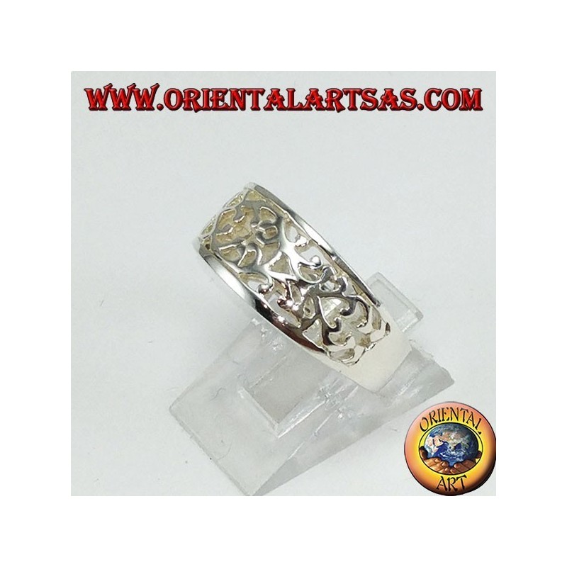 Anello a fedina in argento intagliata