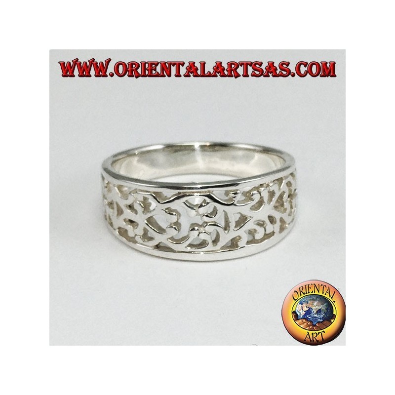 Bague en argent sculpté