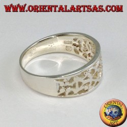 Ring in silver carved