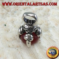 Pendentif en griffe d'aigle en argent avec sphère de cornaline
