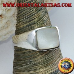 Bague simple en argent avec nacre rectangulaire 8 * 10