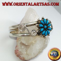 Rigid silver bracelet with turquoise daisy