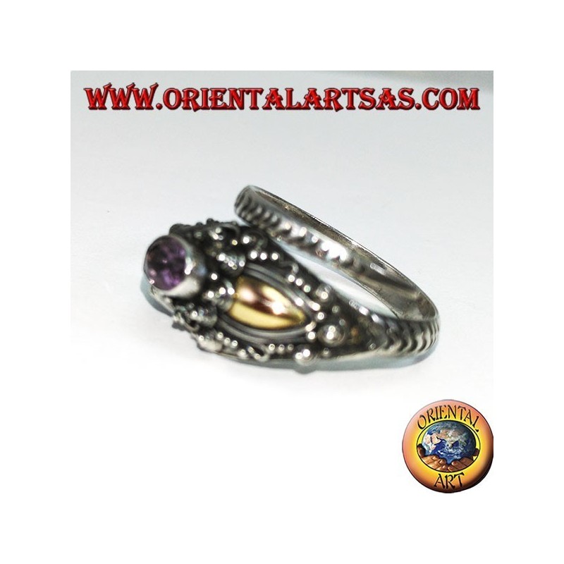 Anello in argento cobra con piastrina in oro ed ametista