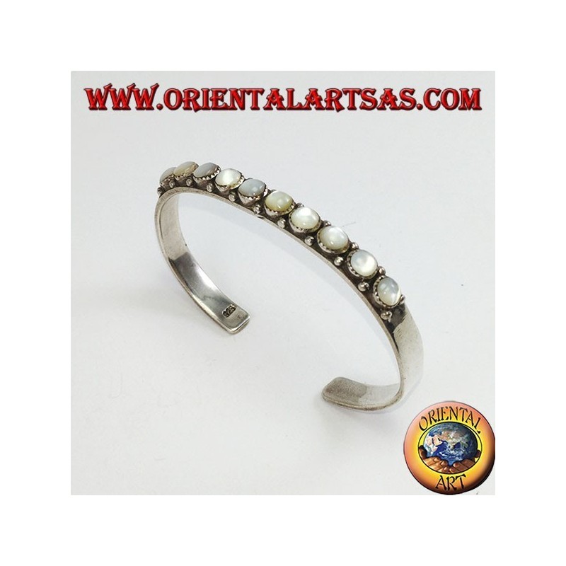 Pulsera de plata rígida con madre perlas redondas