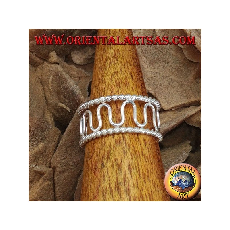 Silver ring with toes or phalanx, wire with waves