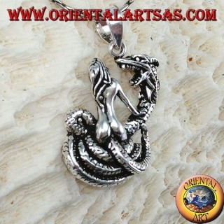 Pendentif en argent femme dompteur du dragon (grand)