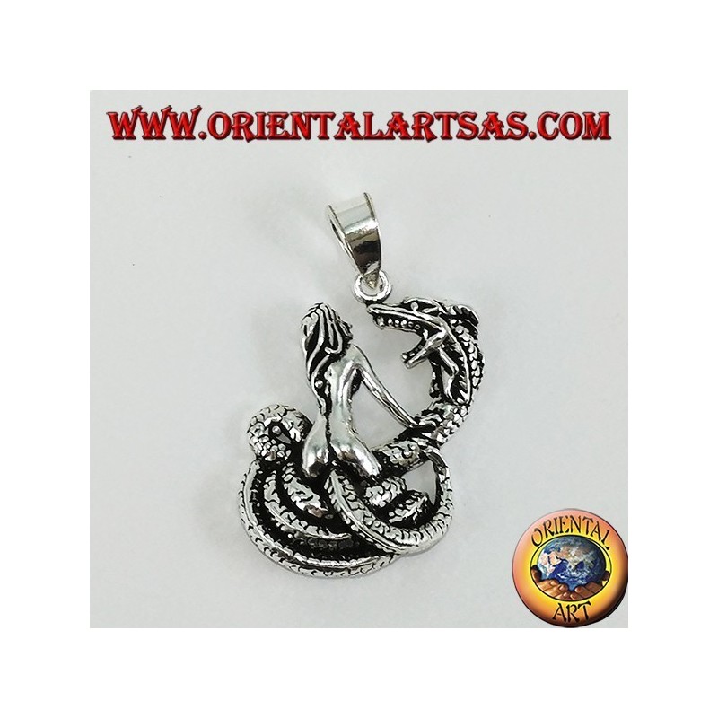 Pendentif en argent femme dompteur du dragon (grand)