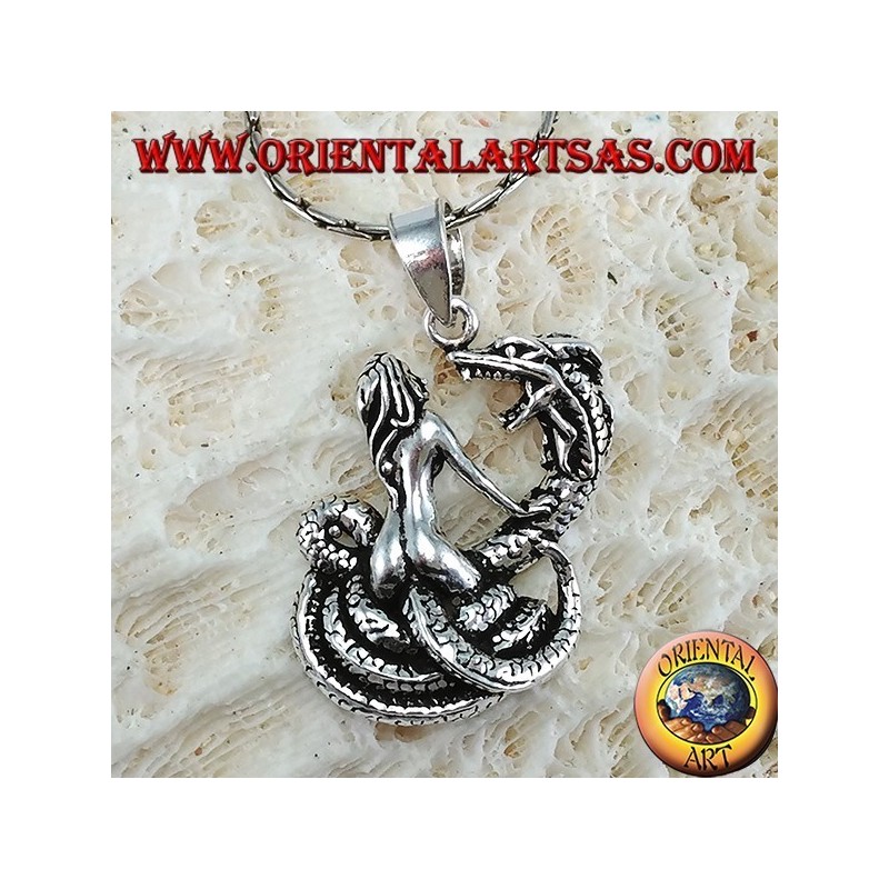 Pendentif en argent femme dompteur du dragon (grand)