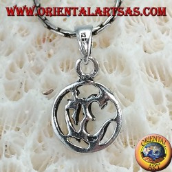 Colgante medallón de plata con Oṁ Óm y Aum tallados (sílaba sagrada)