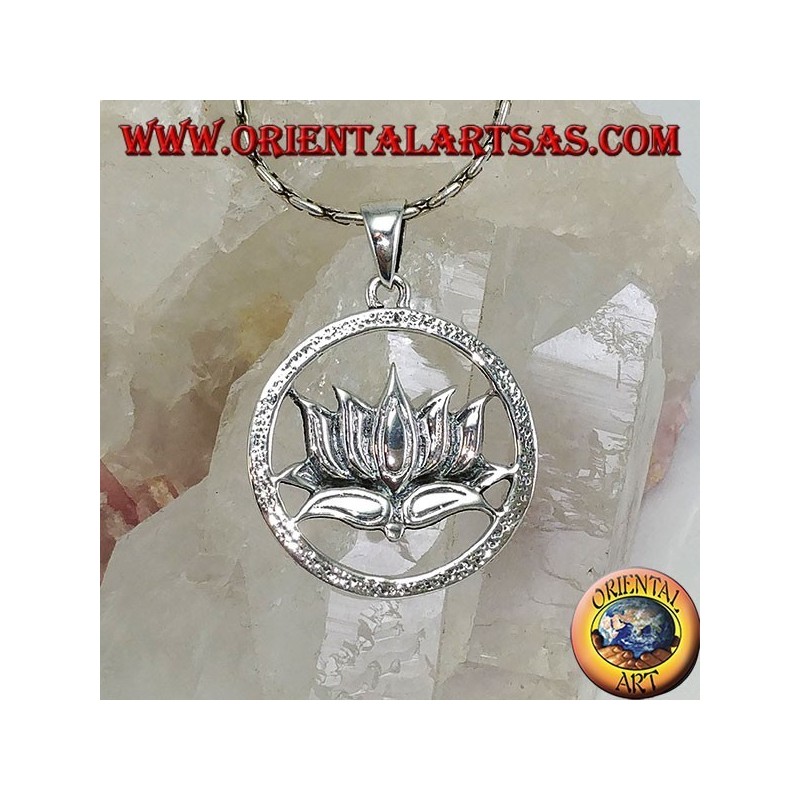 Pendentif argent fleur de Lotus dans le cercle
