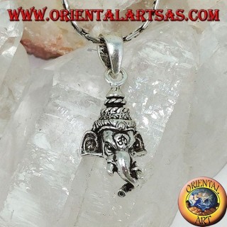 Colgante de plata con cabeza de Ganesh y grabado en la frente