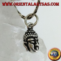 Pendentif en argent d'une petite tête de Bouddha