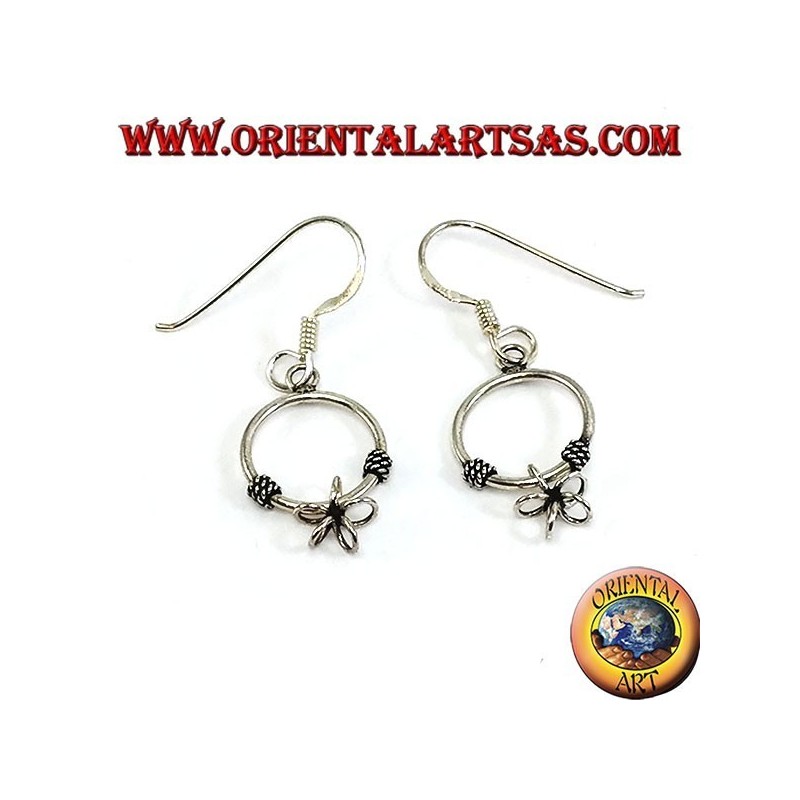 Silver earrings with a pendant circle