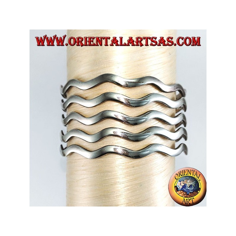 Starres Silberarmband mit fünf Wellenbändern