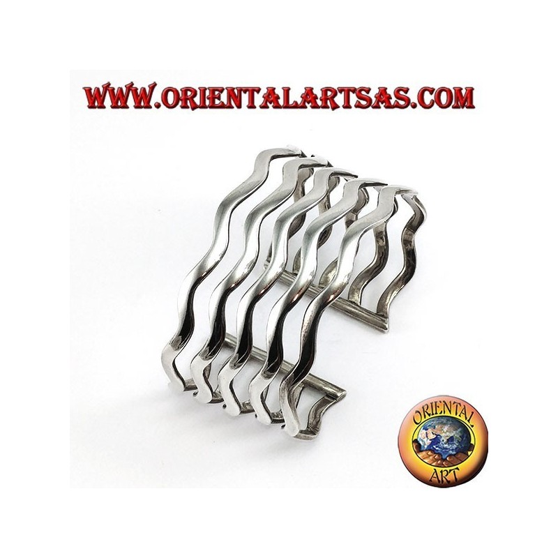 Pulsera de plata rígida con cinco bandas onduladas