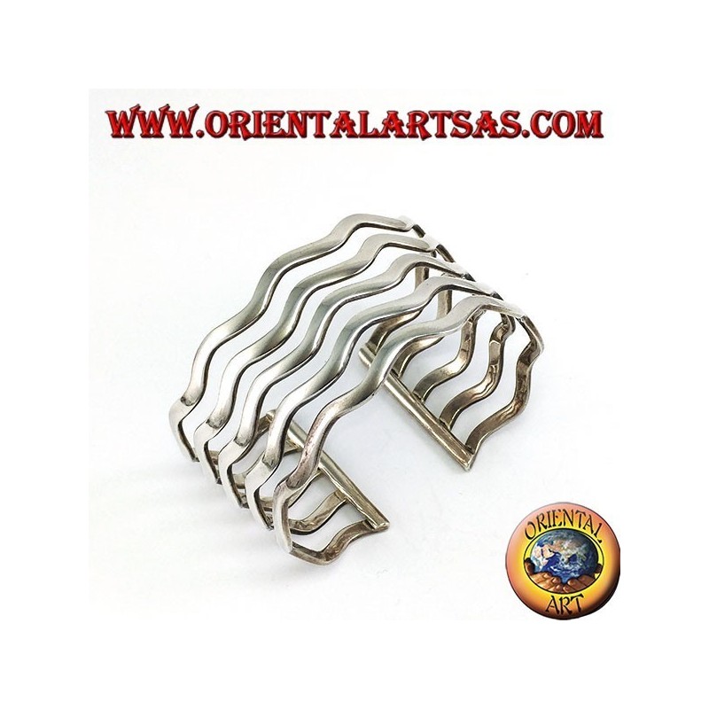 Rigid silver bracelet with five wavy bands