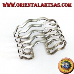 Rigid silver bracelet with five wavy bands