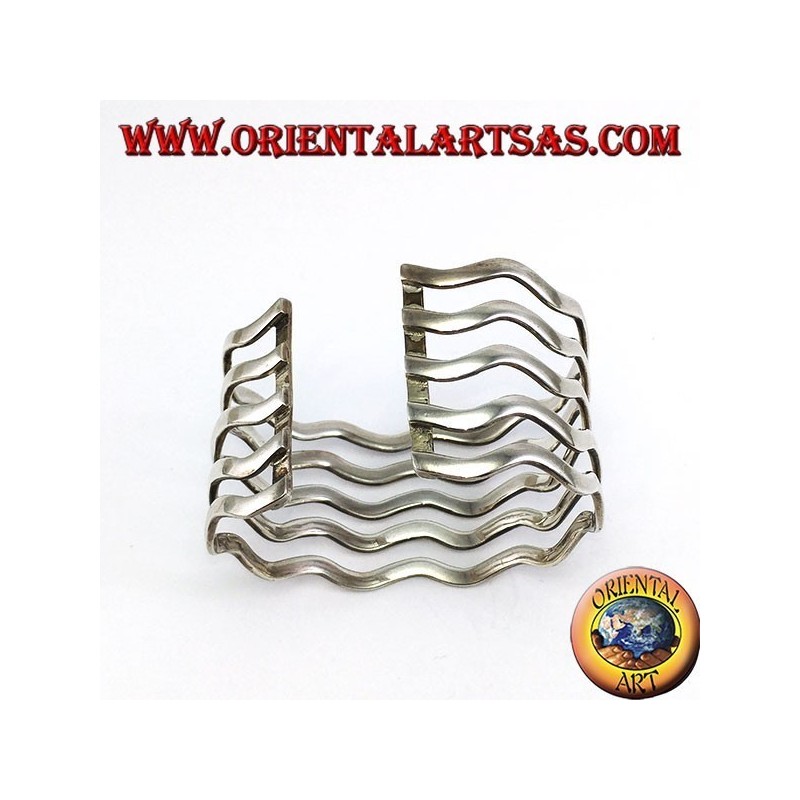 Rigid silver bracelet with five wavy bands