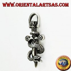 Pendentif en dague d'argent avec cobra