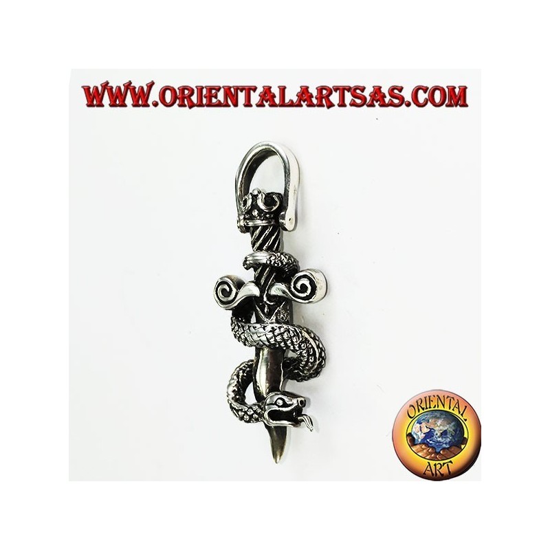 Pendentif en dague d'argent avec cobra