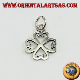Colgante de plata, trébol de cuatro hojas de cuatro corazones