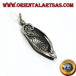 Pendentif en argent d'une chaussure indienne typique