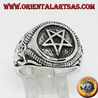 Anello in argento con pentacolo e Bafometto (il Caprone di Mendes)