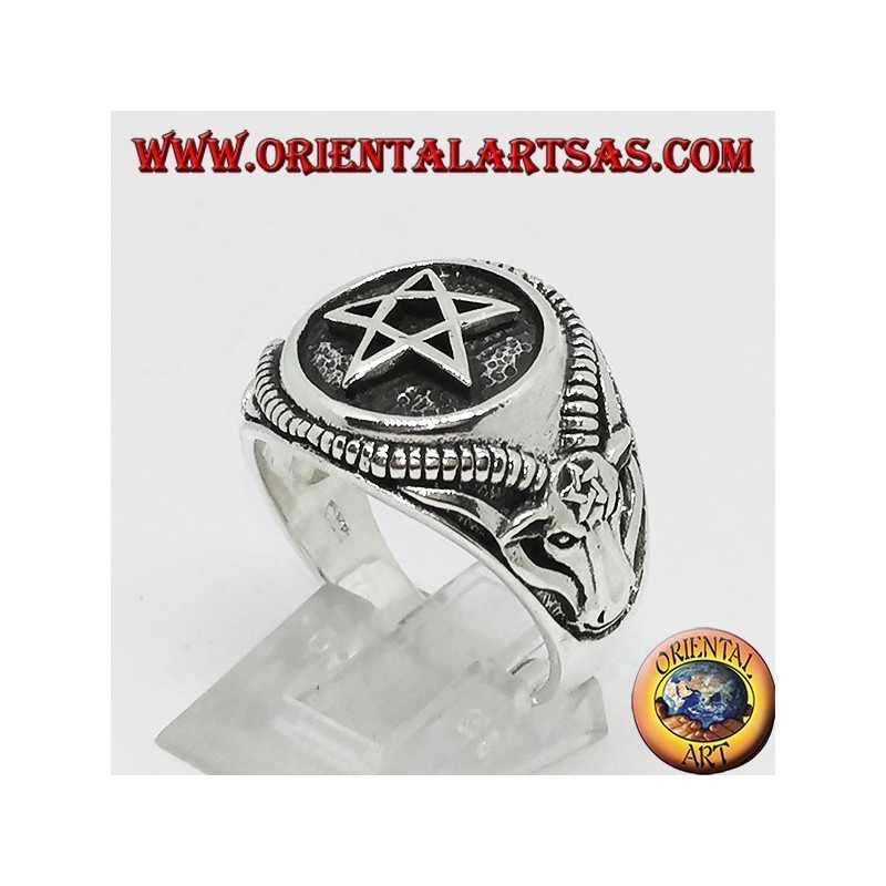 Anello in argento con pentacolo e Bafometto (il Caprone di Mendes)