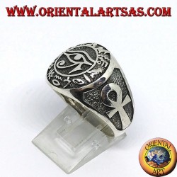 Bague en argent, oeil de Horus entouré de hiéroglyphes et ank sur les côtés