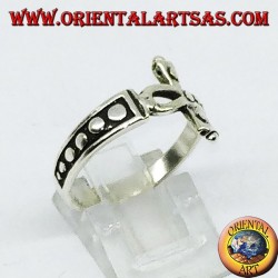 Bague en argent avec Ankh de croix cloutée