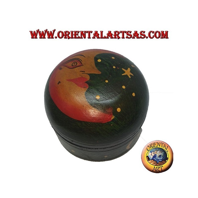 Jewelery box in green round balsa wood depicting moon and stars